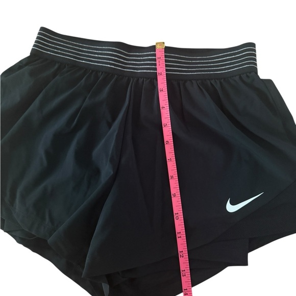 Nike Black Athletic Performance Shorts - Picture 3 of 8